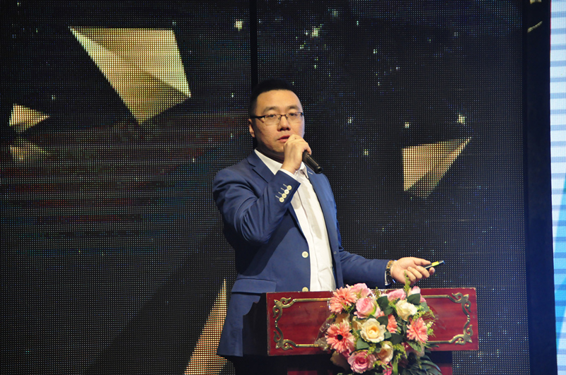 西安銀光環(huán)?？萍挤?wù)有限公司總經(jīng)理蘭鵬
